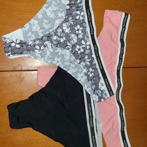 Bundle Marilyn Monroe brand new thong panties